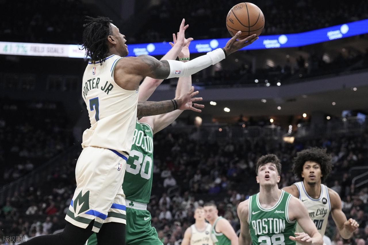 伟德体育-穆雷45+2+8+2无缘今日最佳球员！因为火箭探花19+7+10+6+2创6纪录