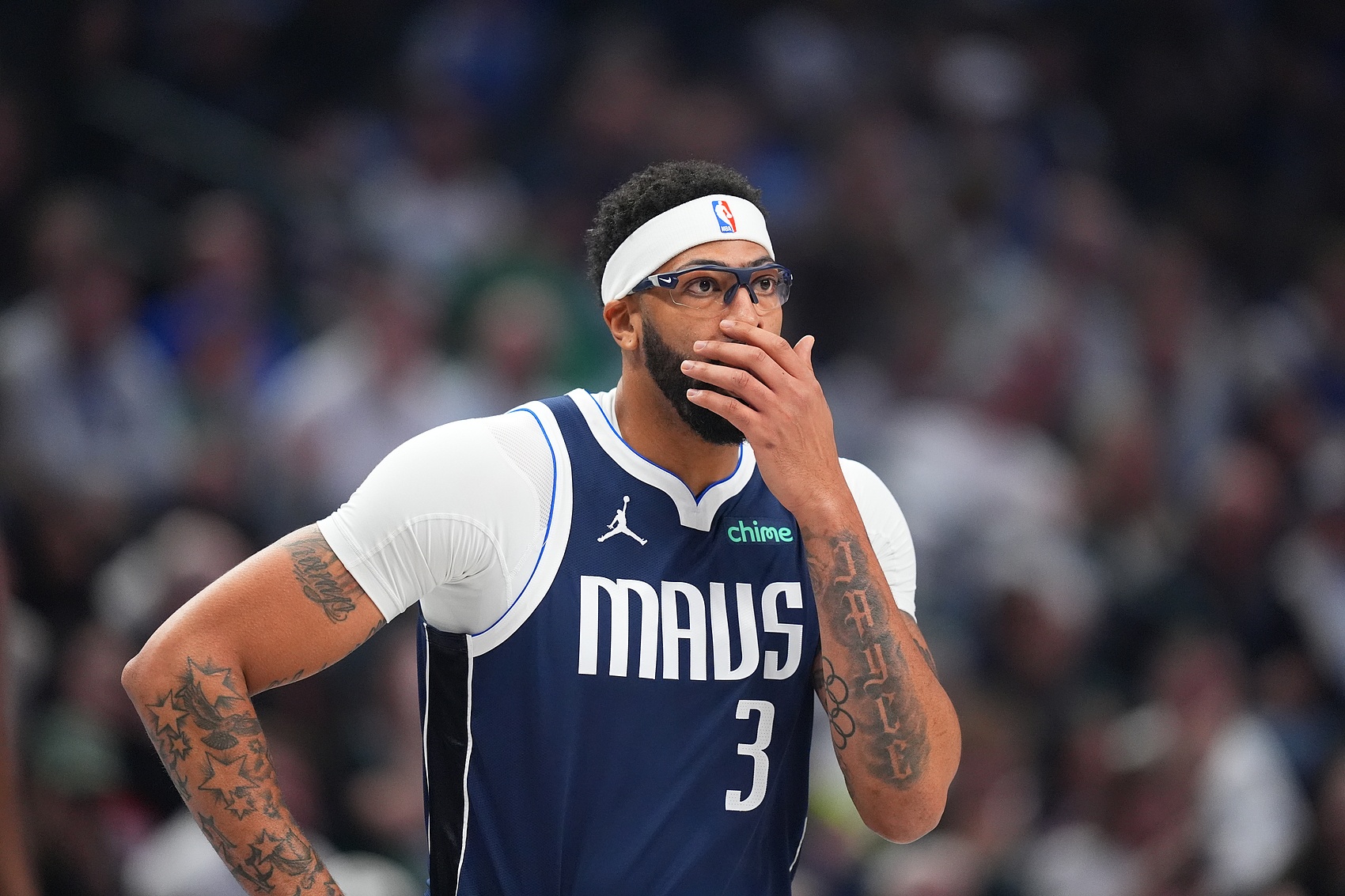 伟德体育-基德：浓眉的独行侠生涯确实很遗憾 核心问题出在他的健康上